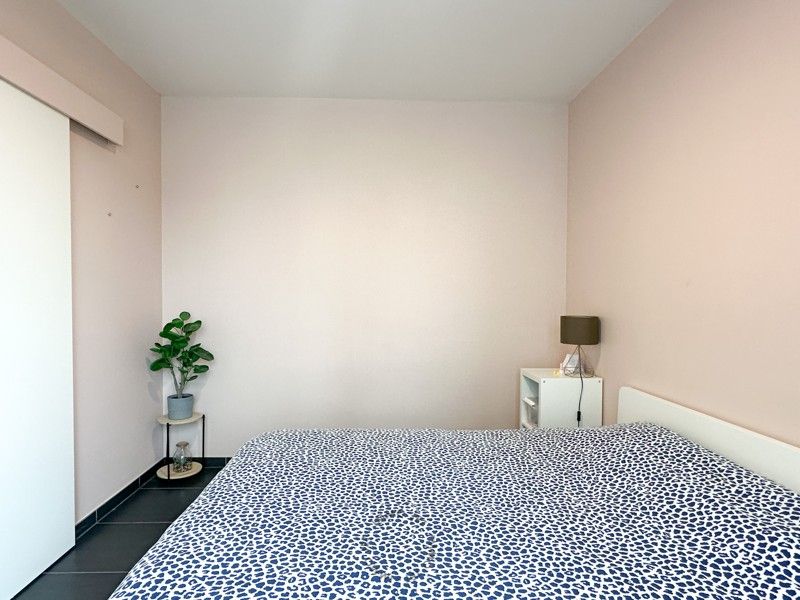 Recent appartement met 1 slaapkamer dichtbij het centrum van Beveren foto 11