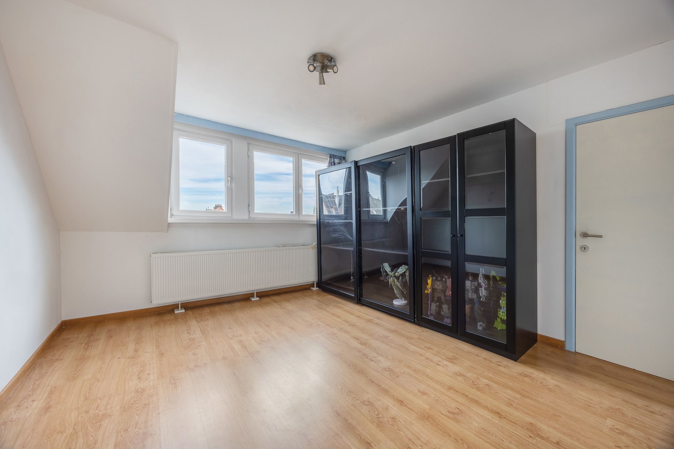 Ruime, lichrijke woning met 5 slaapkamers en zuidtuin  foto 24