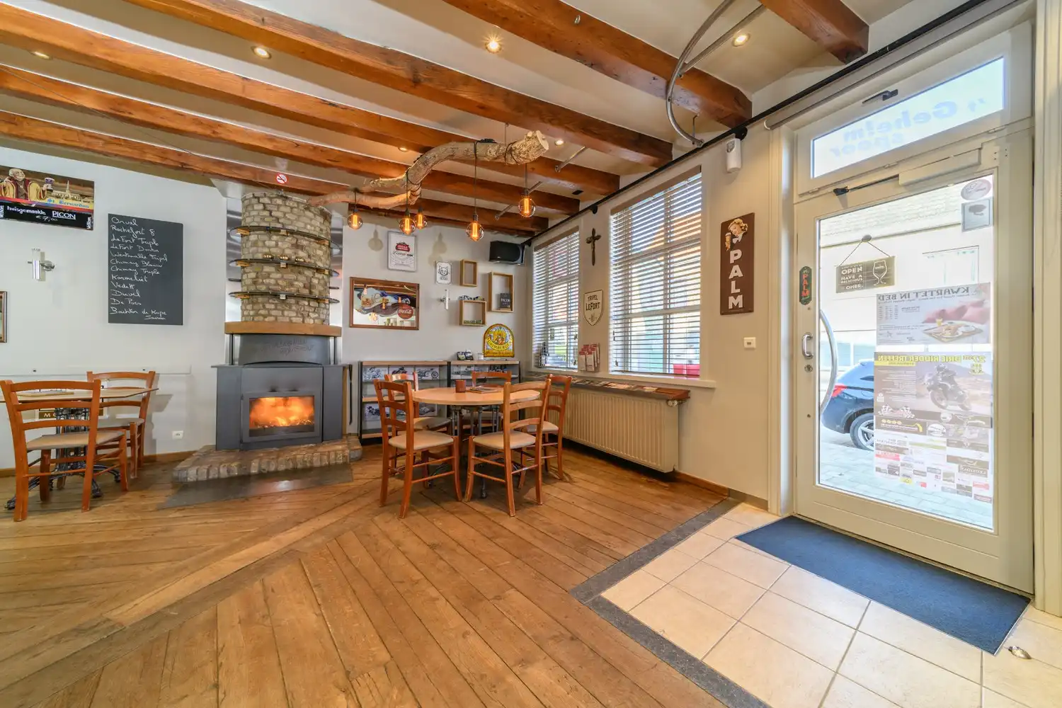 BEVEREN AAN DE IJZER: Handelszaak (momenteel horeca) met heel wat ruimte, woonst én zalige tuin op 1.150m² totale grondoppervlakte. foto 4