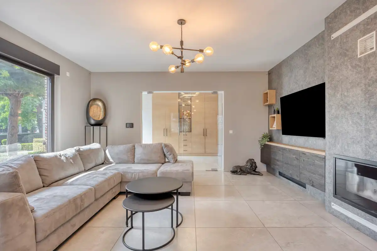 TIJDLOZE VOLLEDIG GERENOVEERDE VILLA OP EEN PERCEEL VAN 16A81CA TE RIEMST foto 6