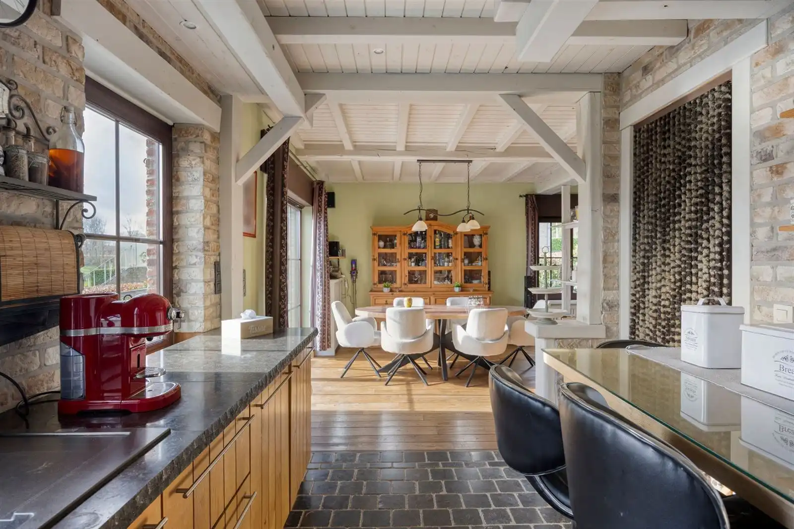 Alleenstaande woning met extra foto 7