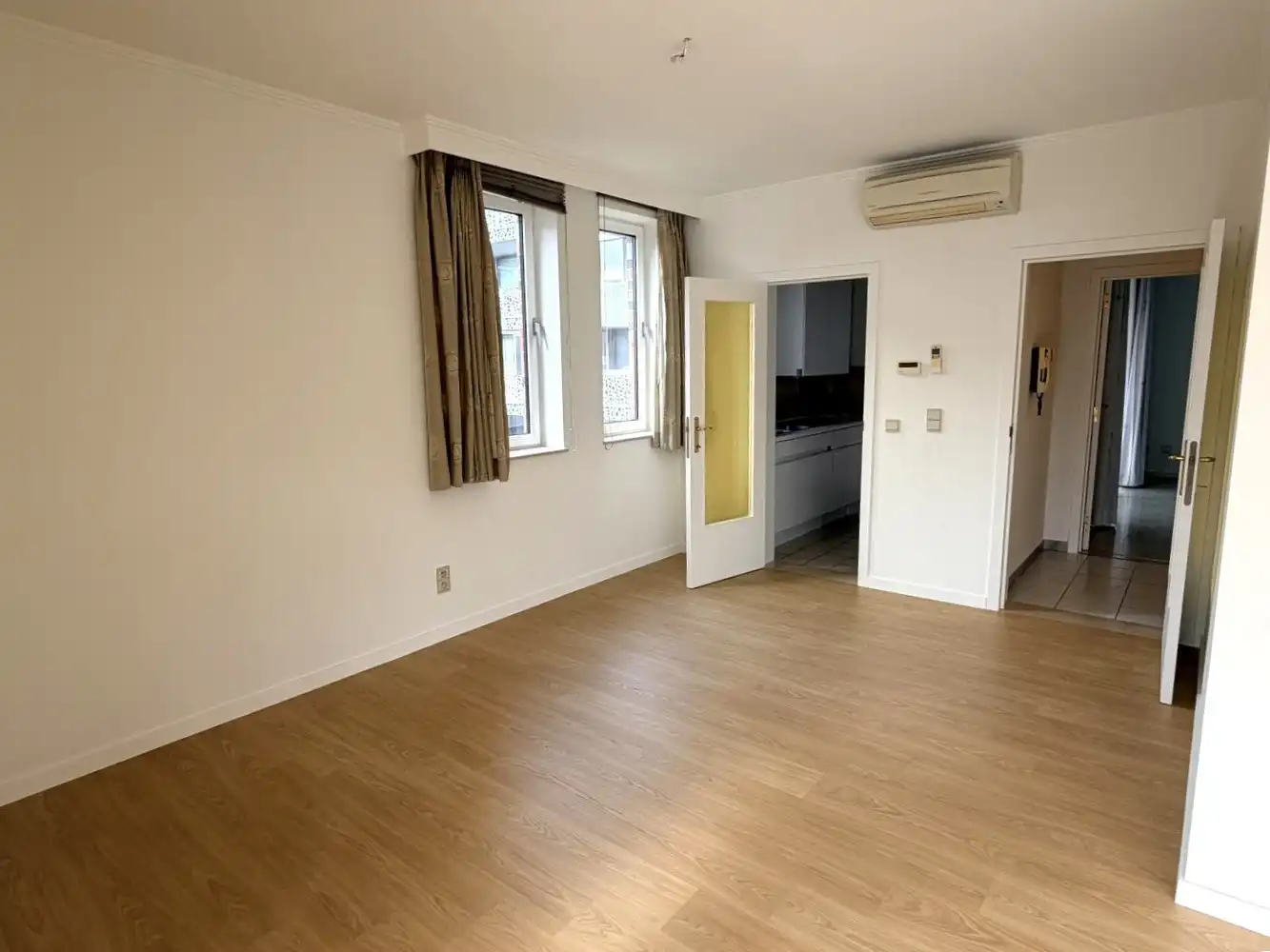 Ruim en lichtrijk appartement  (ca. 100m2) met autostaanplaats centrum Leuven foto 8