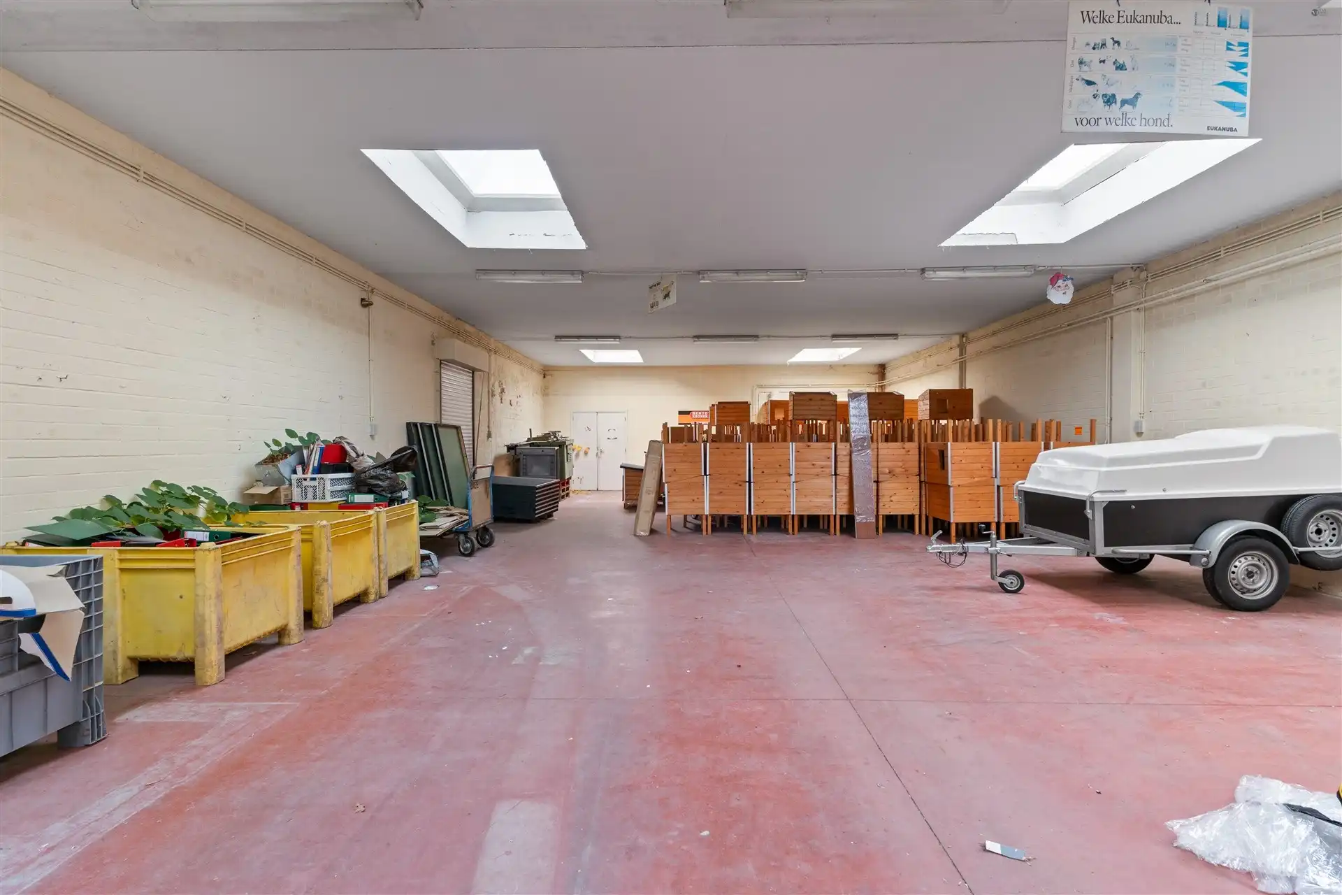 Grote grond met 2 woningen en magazijn van 700m² foto 3