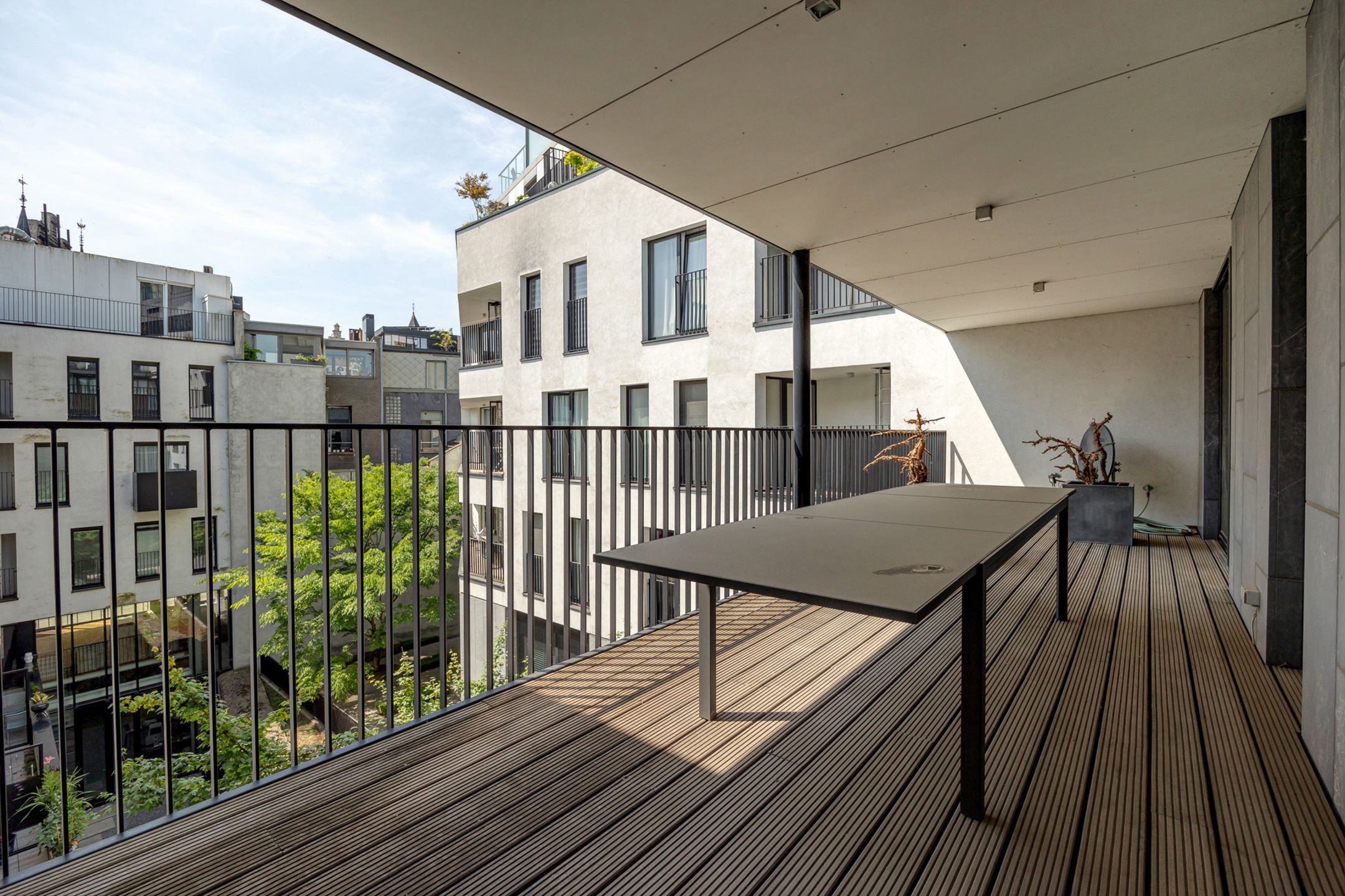 ANTWERPEN - Ruim appartement met Scheldezicht en 2 terrassen foto 23