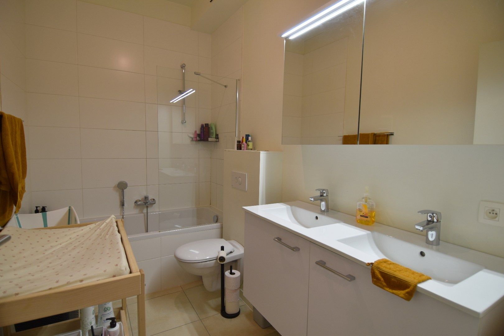 Instapklaar appartement in Residentie NYOSA met 3 slaapkamers en autostandplaats foto 7