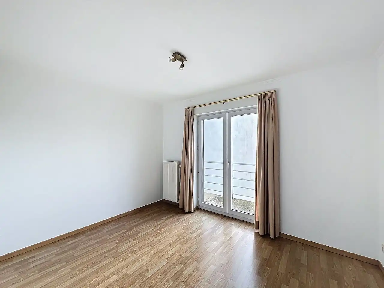 Ruim en functioneel appartement met drie slaapkamers vlakbij het Vissershuldeplein te Heist foto 20