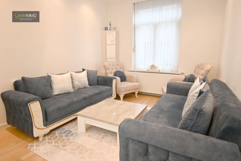 Centraal doch rustig gelegen, energiezuinige woning met maar liefst 4 slaapkamers! foto 2