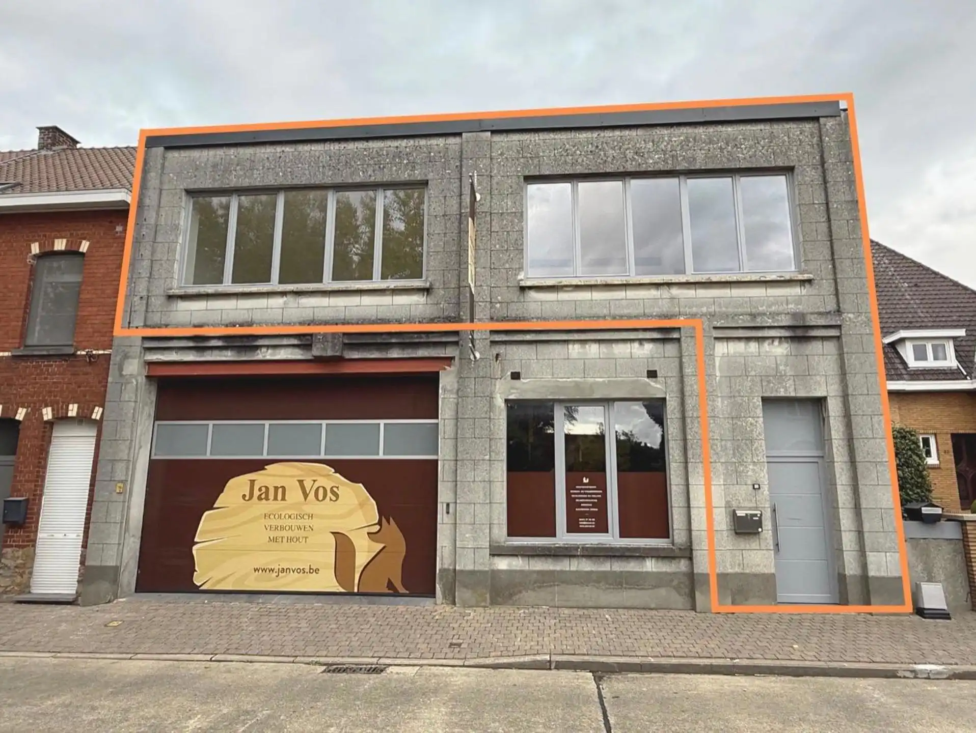 Moderne kantoorruimte te huur in Ronse foto {{pictureIndex}}