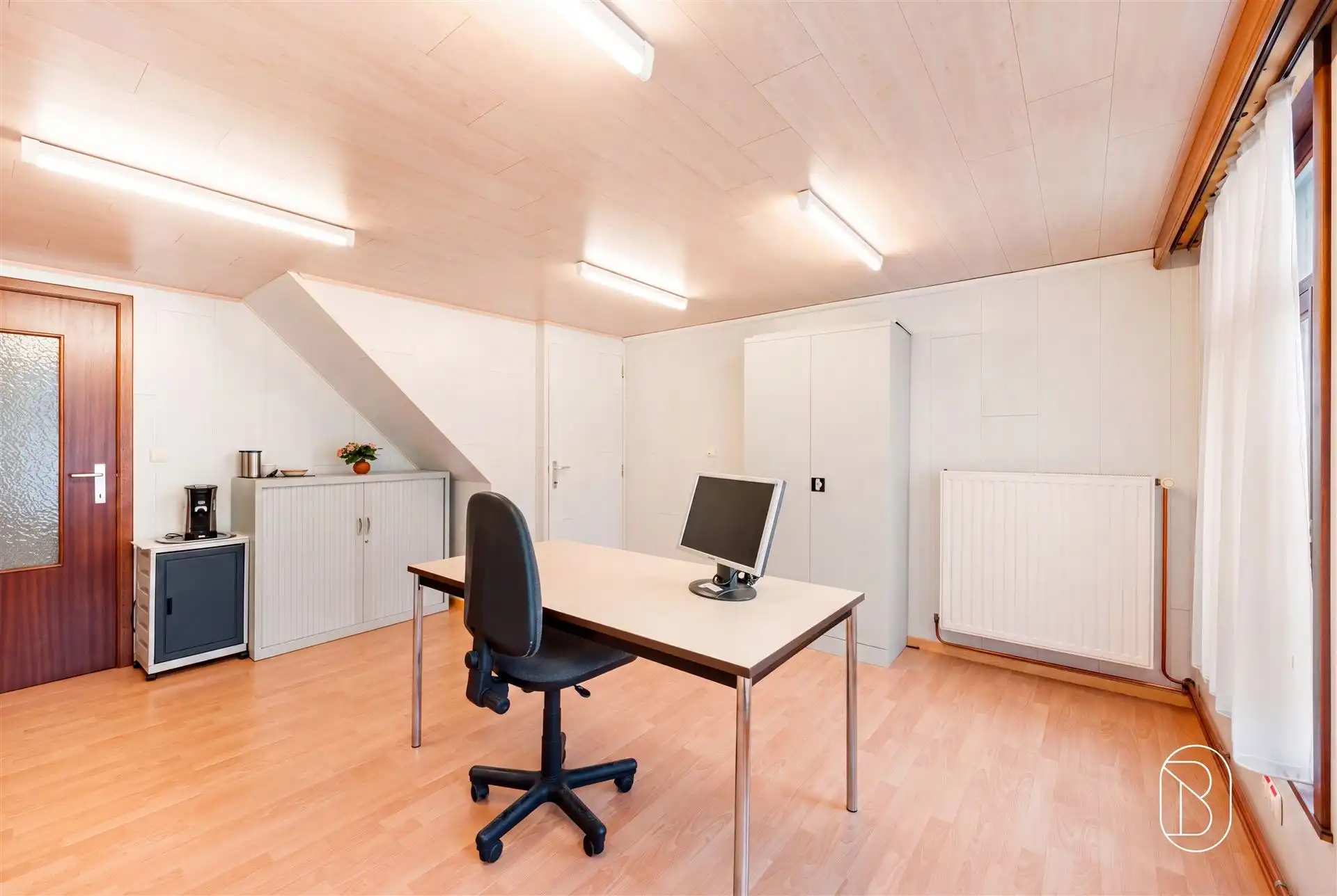 Gemengd gebouw, ideaal voor een zelfstandige/investeerder! foto 12