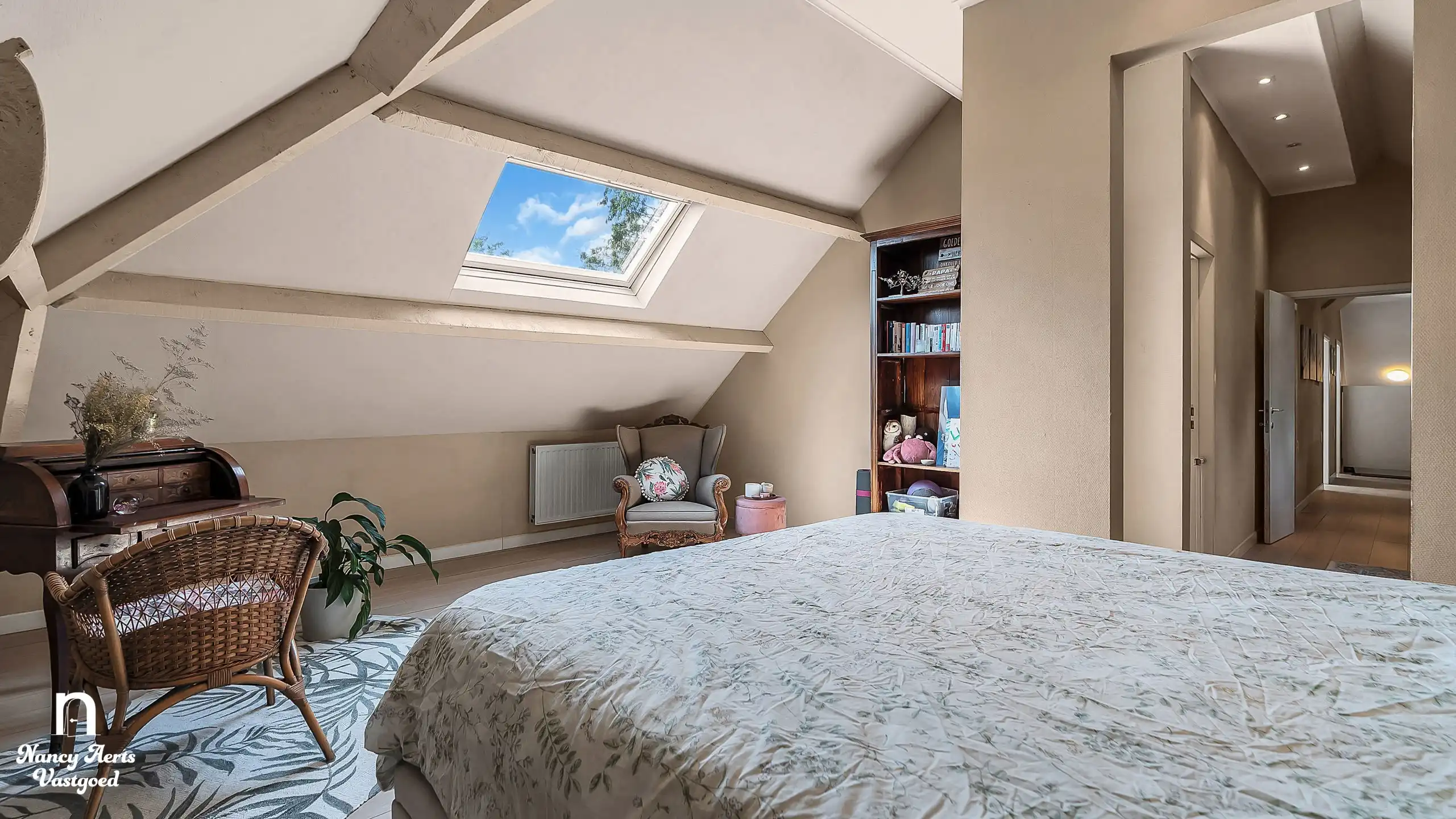 Veelzijdige villa met bijna 20 are groen en aparte woonunit foto 27