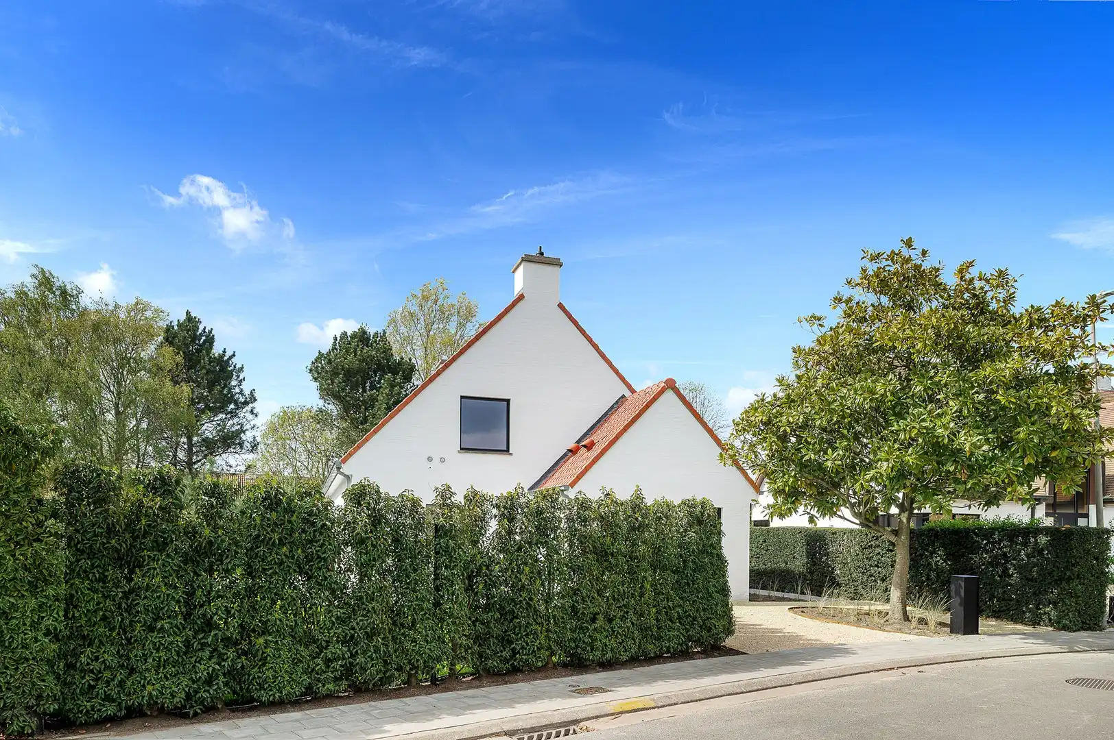 Prachtig gerenoveerde villa, rustig gelegen in een residentiële omgeving aan de rand van Knokke. foto 28