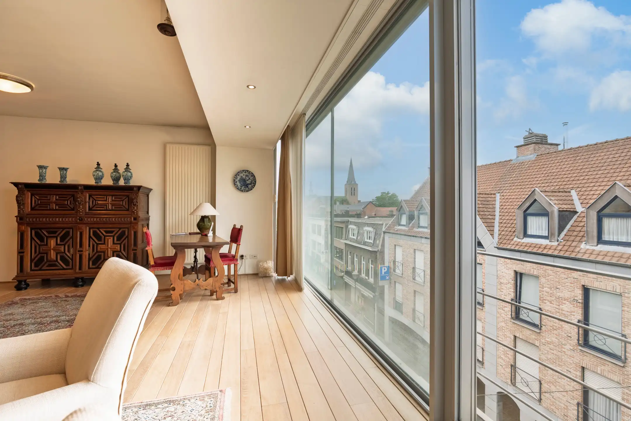 Instapklaar appartement van ca. 144 m² met garage foto 13
