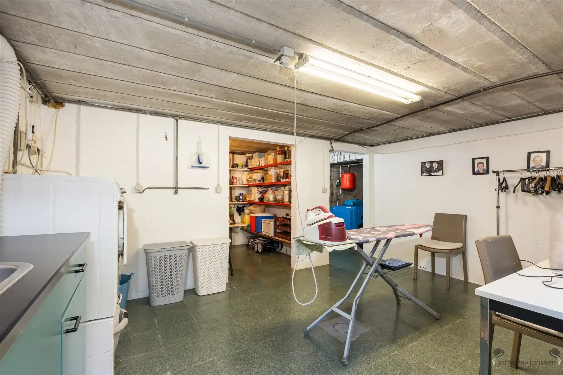 Rustig gelegen woning met prachtig uitzicht foto 12