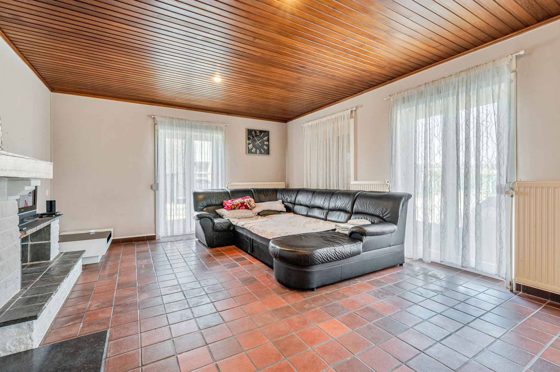 Ruime, instapklare gezinswoning met 4 slaapkamers en garage foto 7