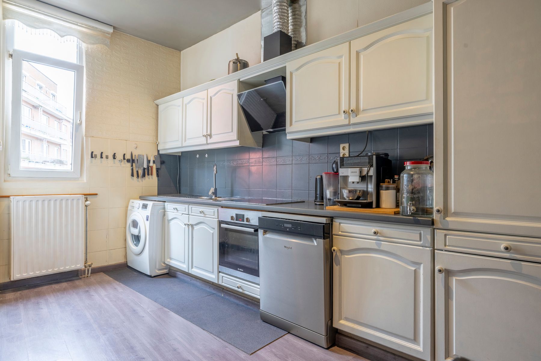 Handelsruimte met woning – 5 slaapkamers en stadsterras foto 8