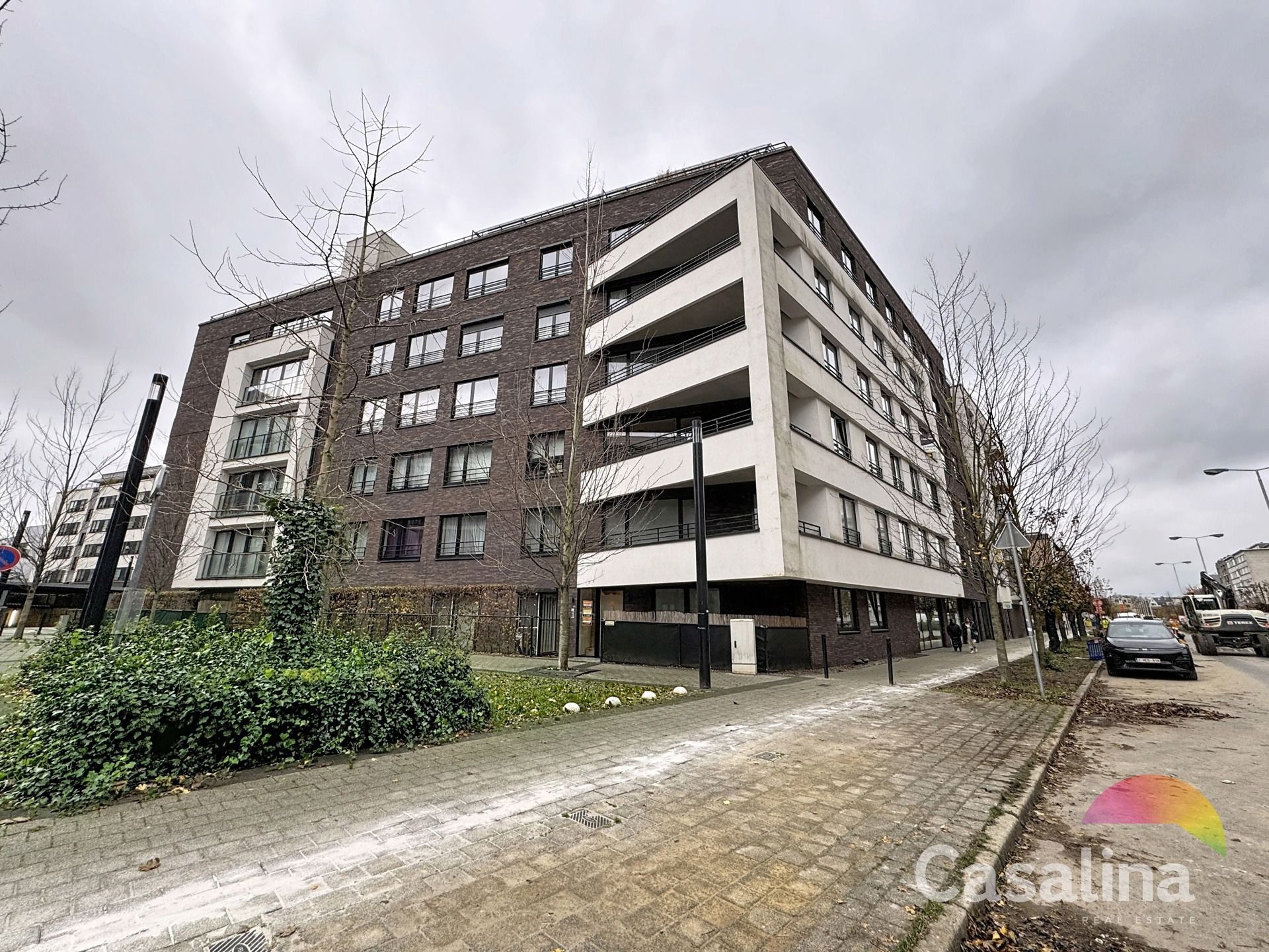 Prachtig 3-slaapkamerapp. met terras en parking (EPC: A-) foto 15