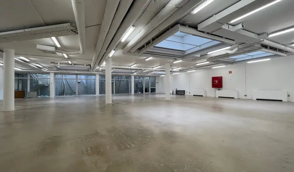 Polyvalente ruimte te huur in "Antwerp Gate I" te Berchem foto 7