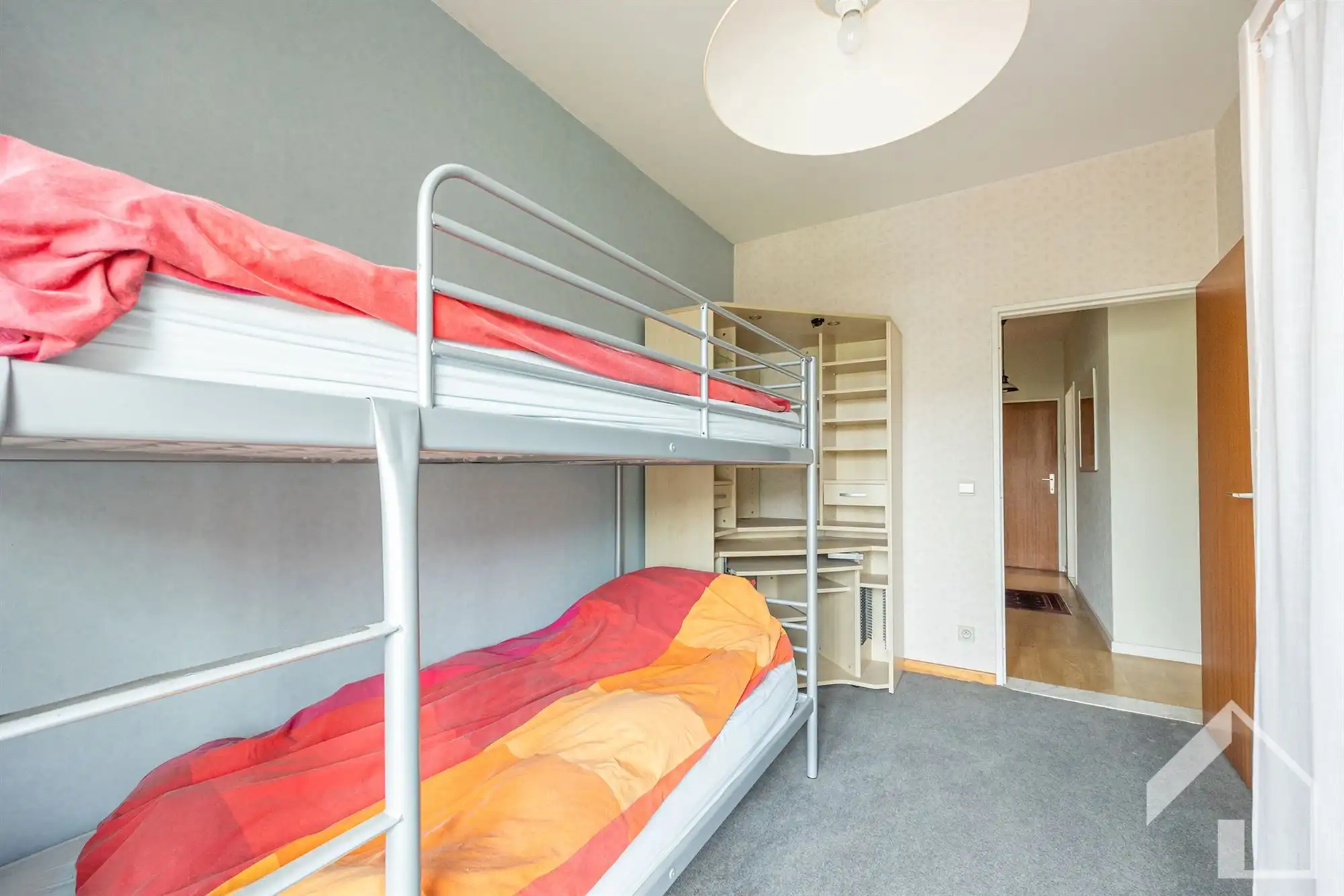 Goed gelegen appartement met garagebox foto 12
