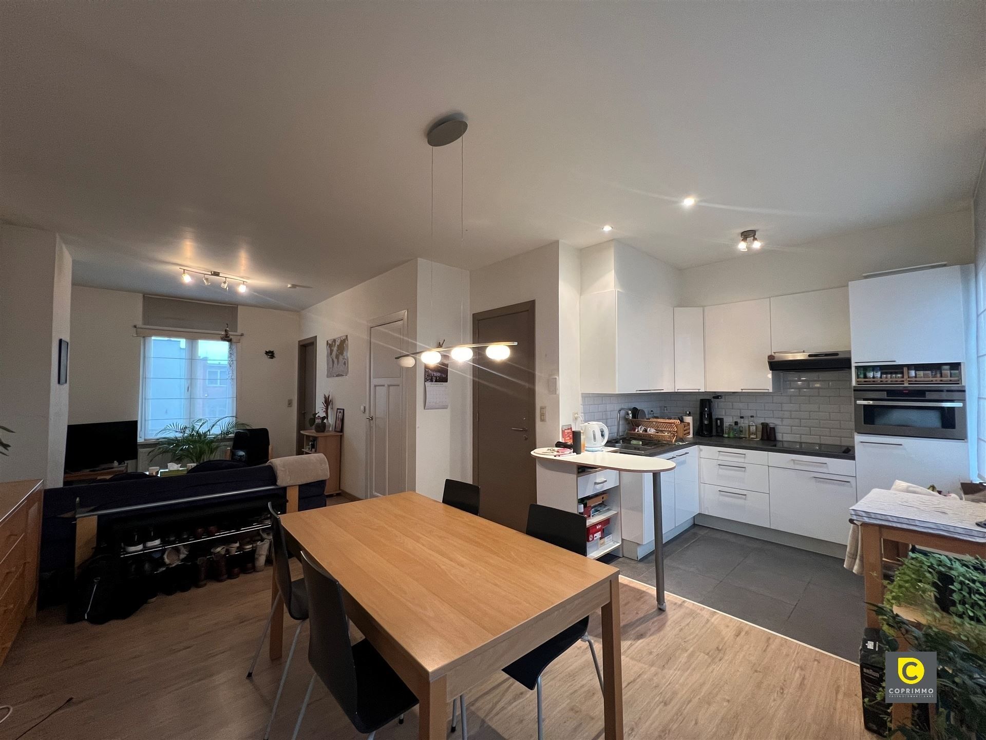 Te huur: gemeubeld 1-slk appartement te Berchem!  foto 3