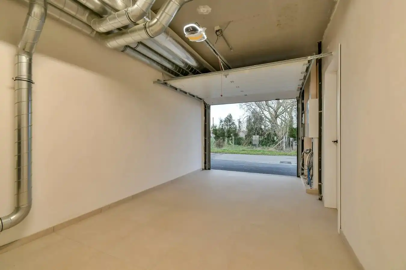 Ruime afgewerkte nieuwbouwwoning met landelijk zicht! foto 12