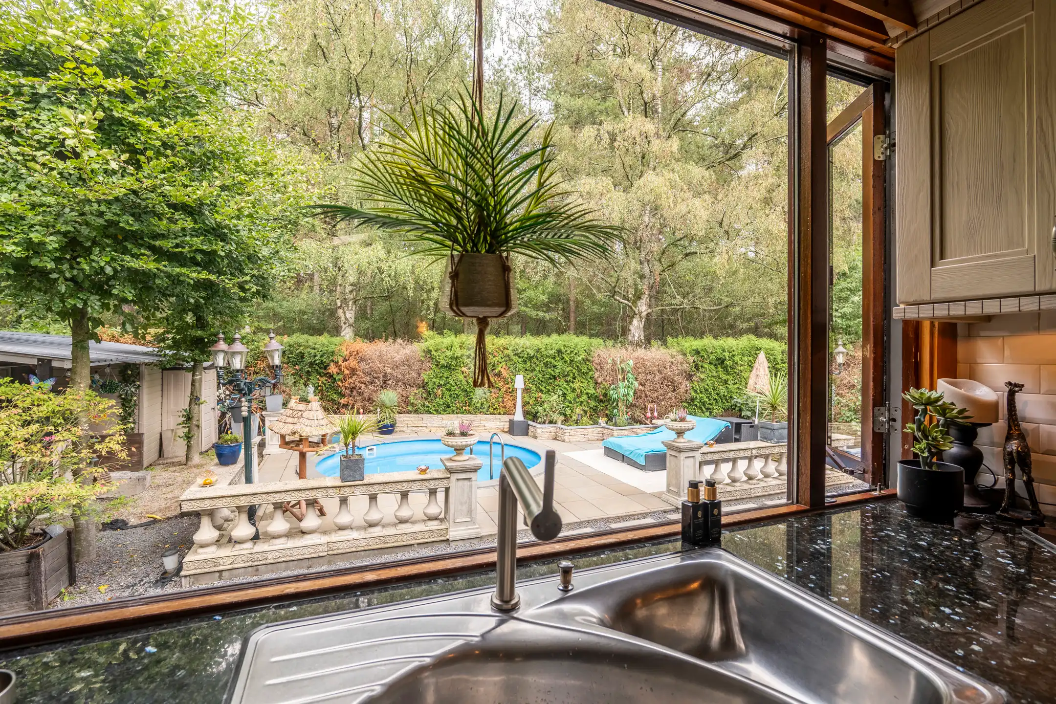 Mooi gelegen chalet op 528m² in Poppel nabij NL grens. foto 8
