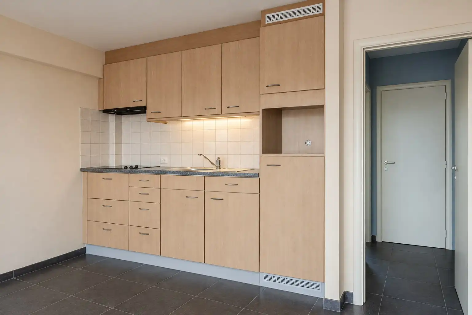 Modern appartement met groot zonneterras in rustige straat! foto 5