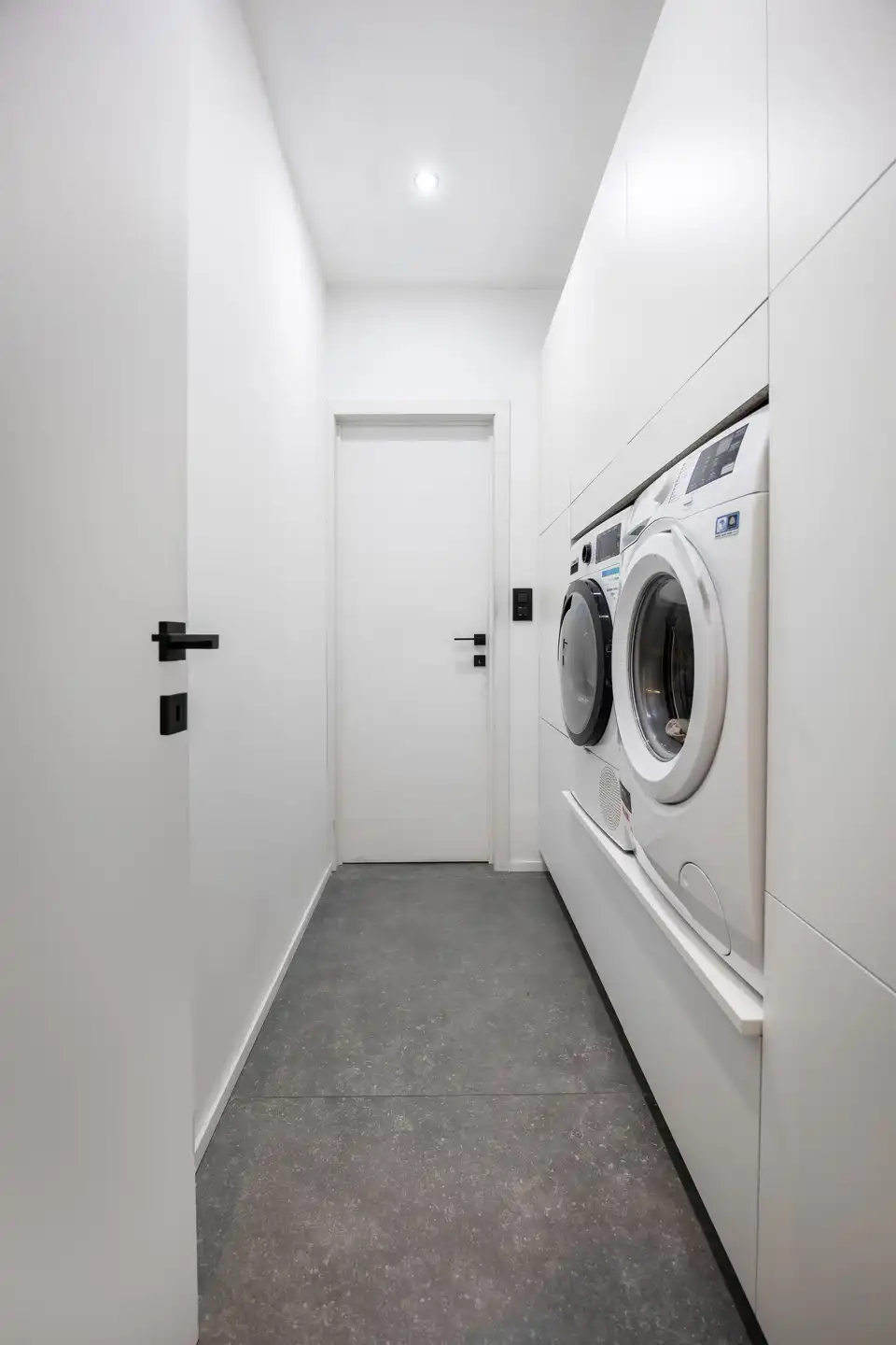 Volledig gerenoveerde woning in het hart van Wijnegem foto 14