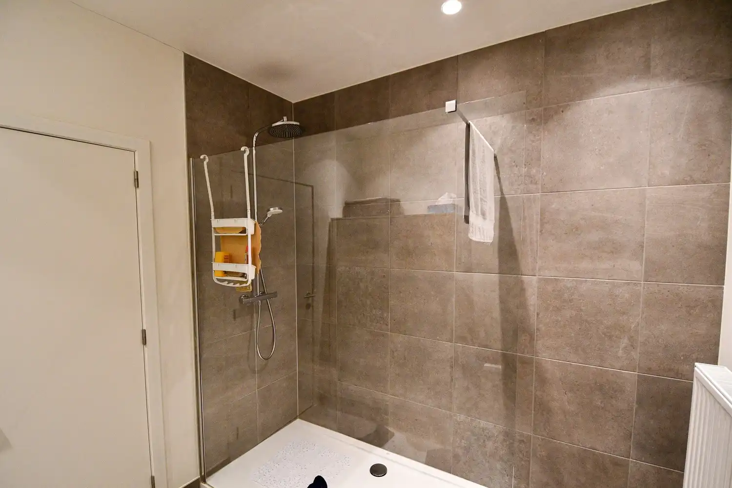 Appartement met bijhorende garagebox te residentie 'KASTEELPARK'! foto 6