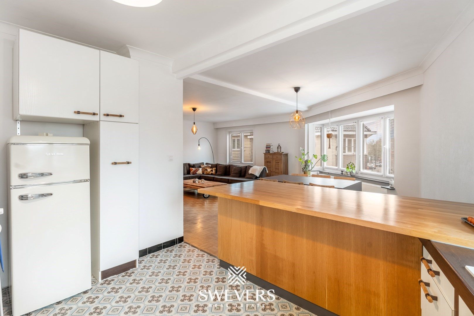 Modern appartement in hartje Hasselt met drie slaapkamers foto 10