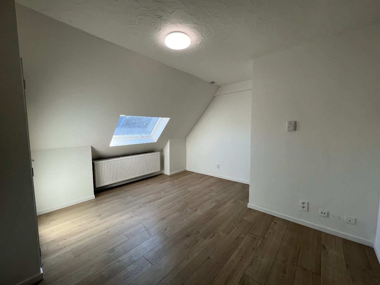 GEZELLIG APPARTEMENT MET 1 SLAAPKAMER IN CENTRUM IEPER foto 4