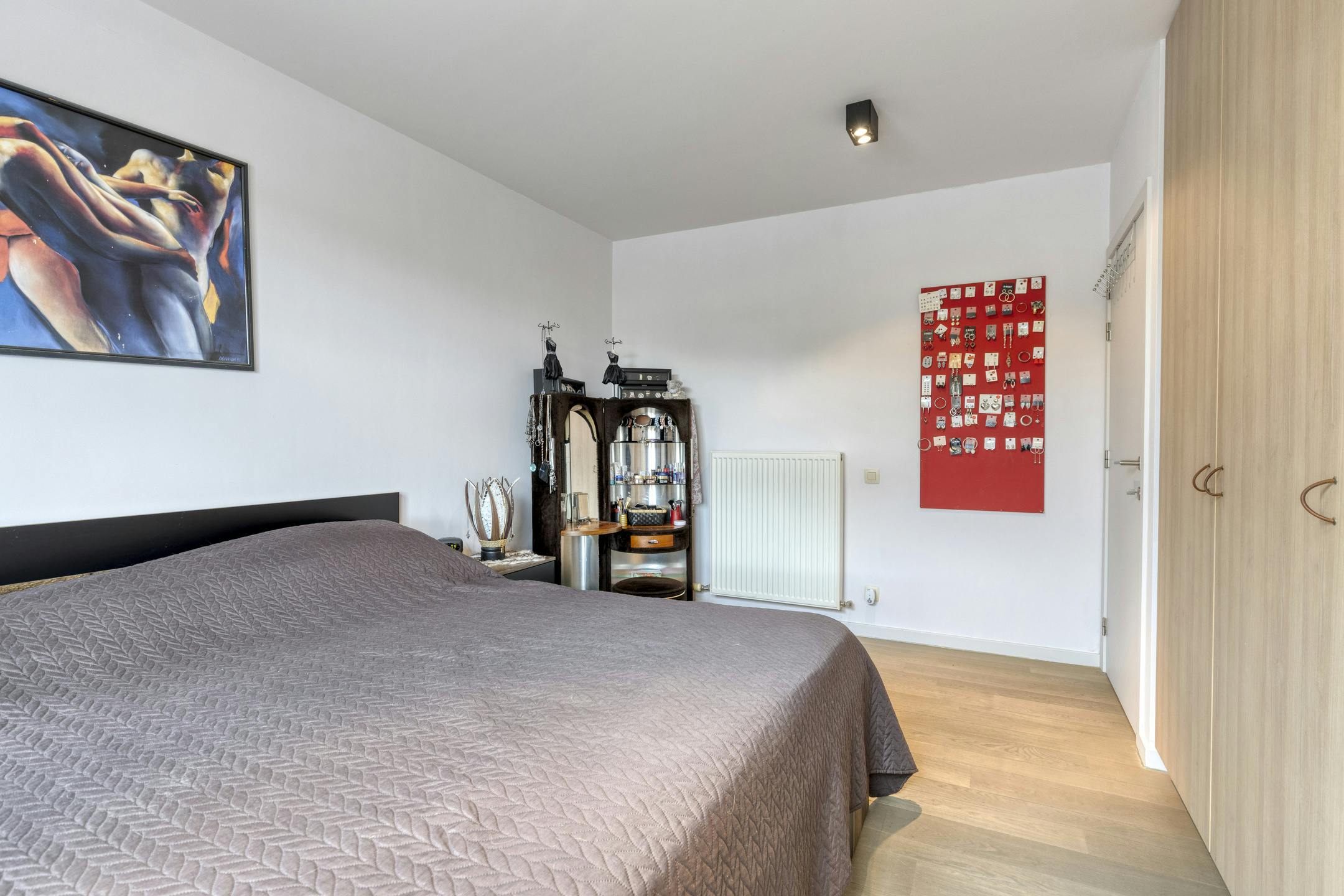 Ruim appartement met 2 slpk en garage te koop in Brasschaat foto 14