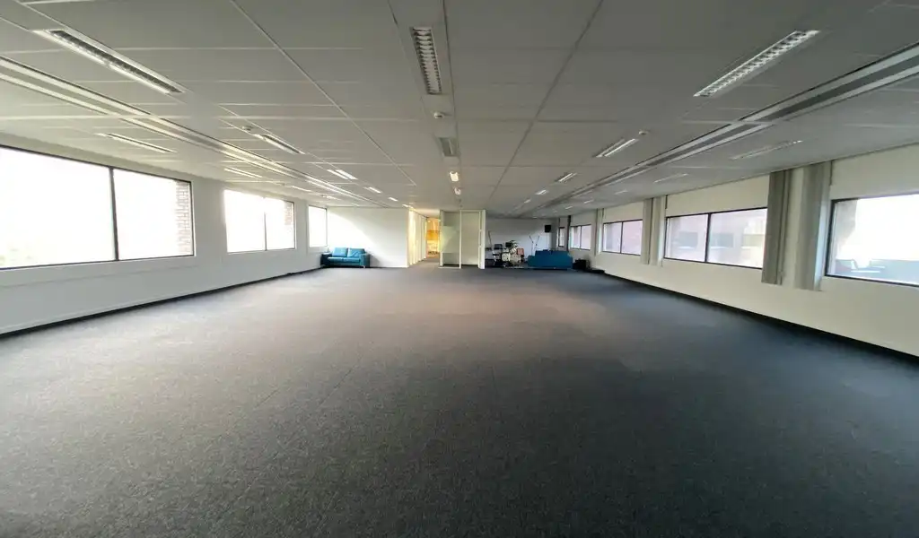 Instapklare kantoren te huur langs E313 in Herentals foto 6