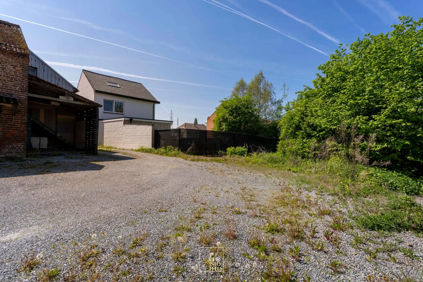 Te renoveren handelspand met bovenwoning, gelegen op een ideale locatie en met veel potentieel! foto 17