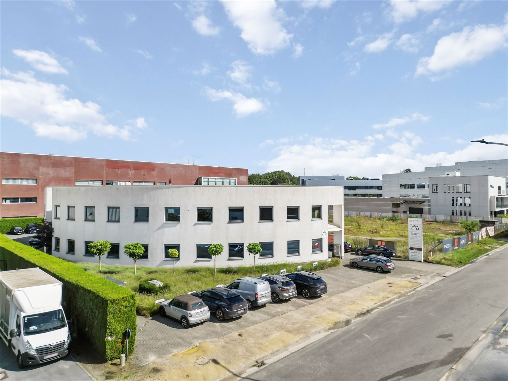 Instapklaar kantorencomplex op toplocatie ten zuiden van Gent foto 37
