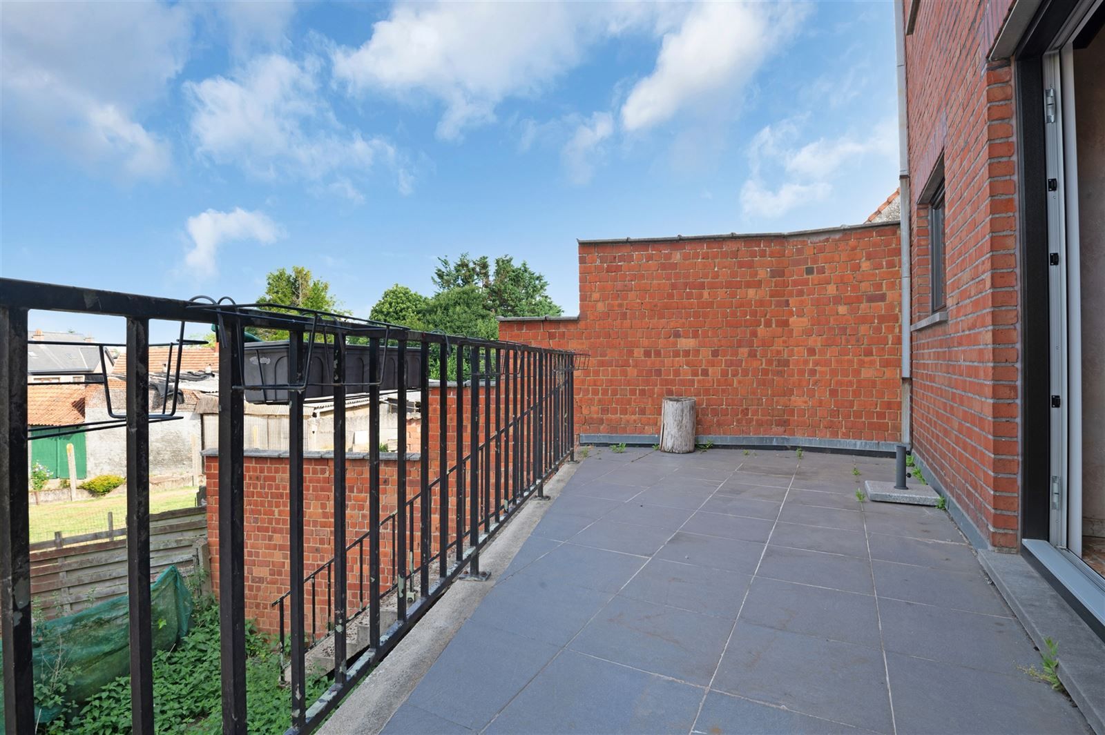 Woning met grote ruimtes en veel lichtinval foto 10