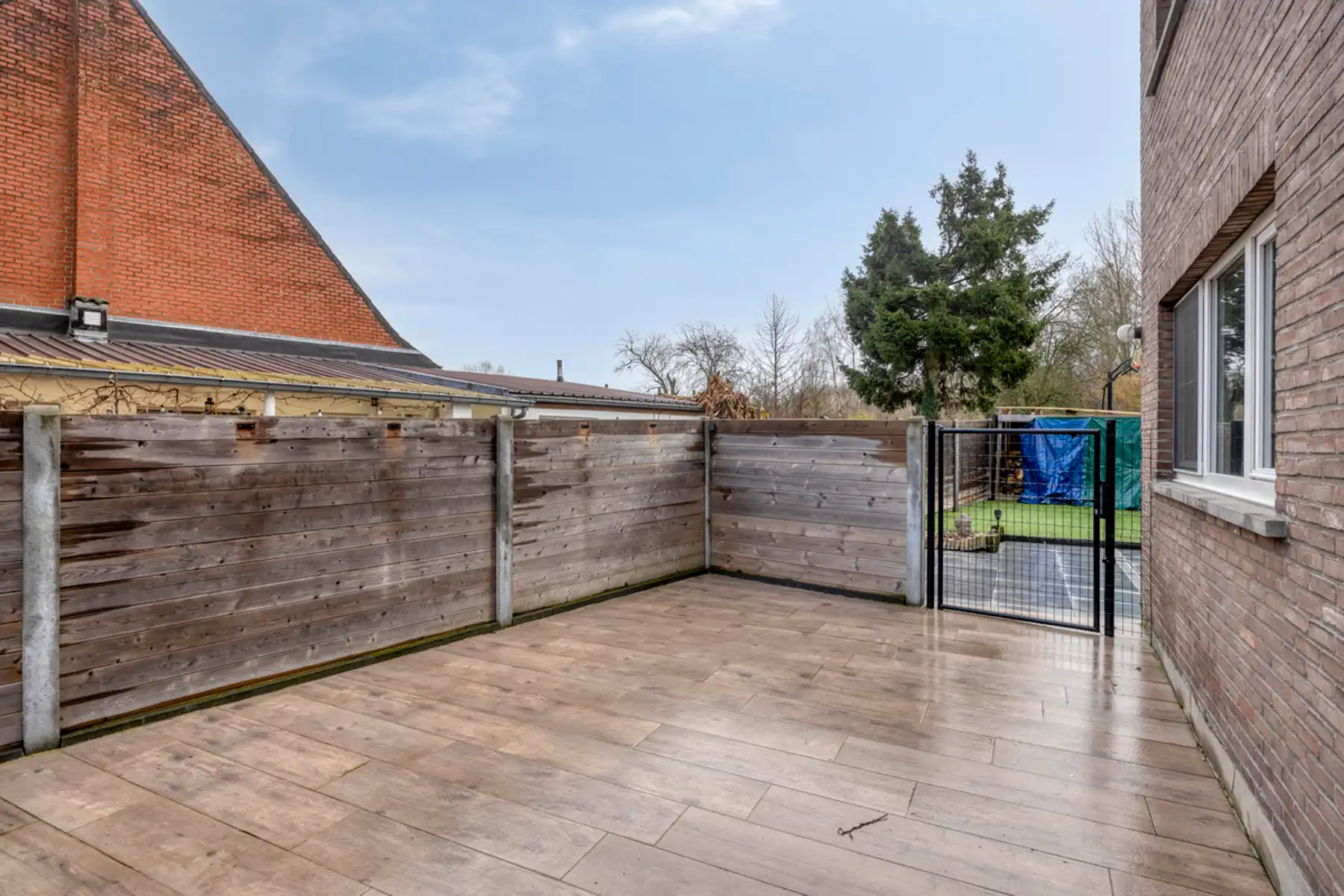 Ruime eengezinswoning in groene omgeving foto 18