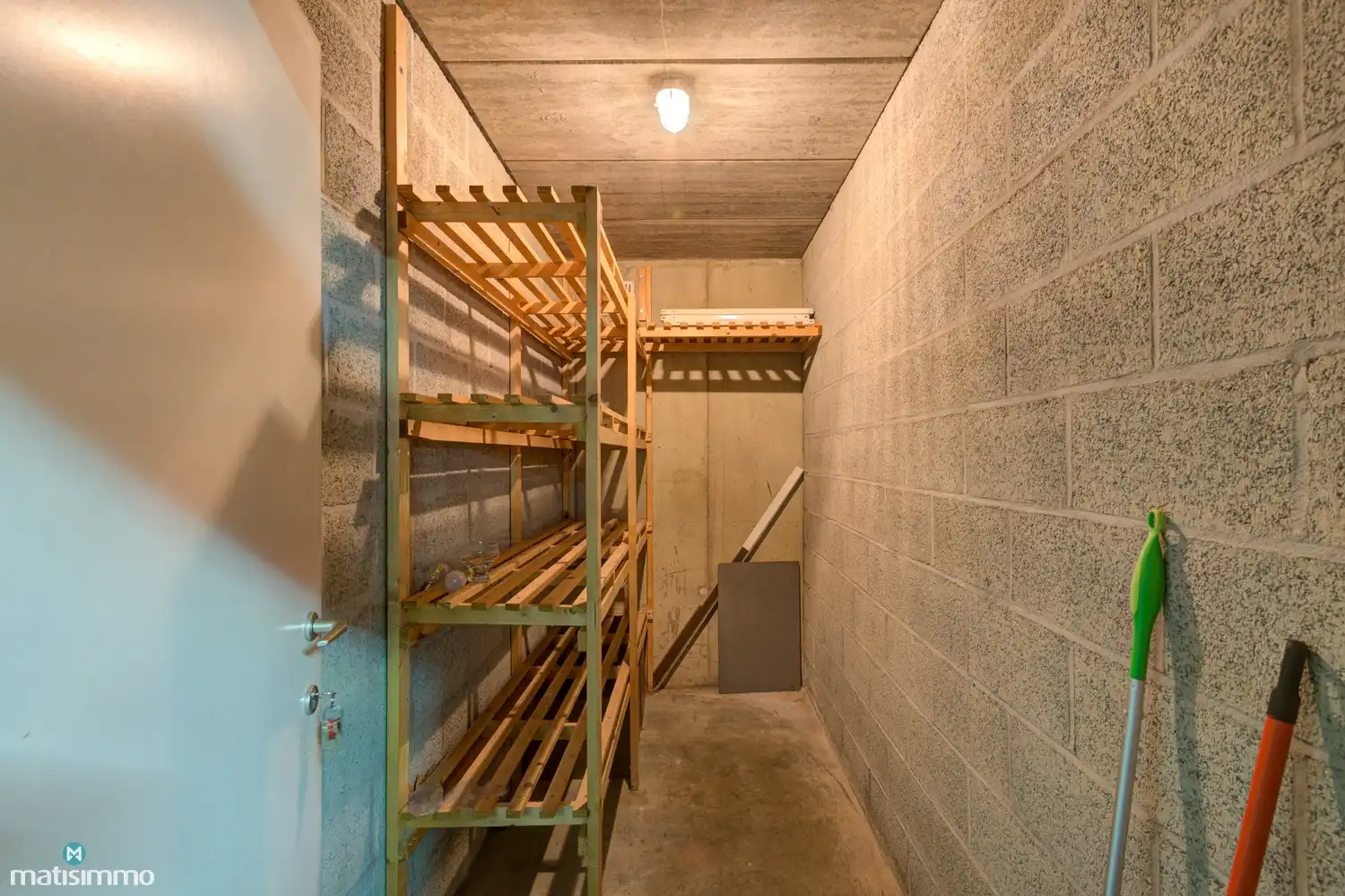 VERZORGD INSTAPKLAAR APPARTEMENT MET 2 SLAAPKAMERS EN RUIM TERRAS TE MUNSTERBILZEN foto 22