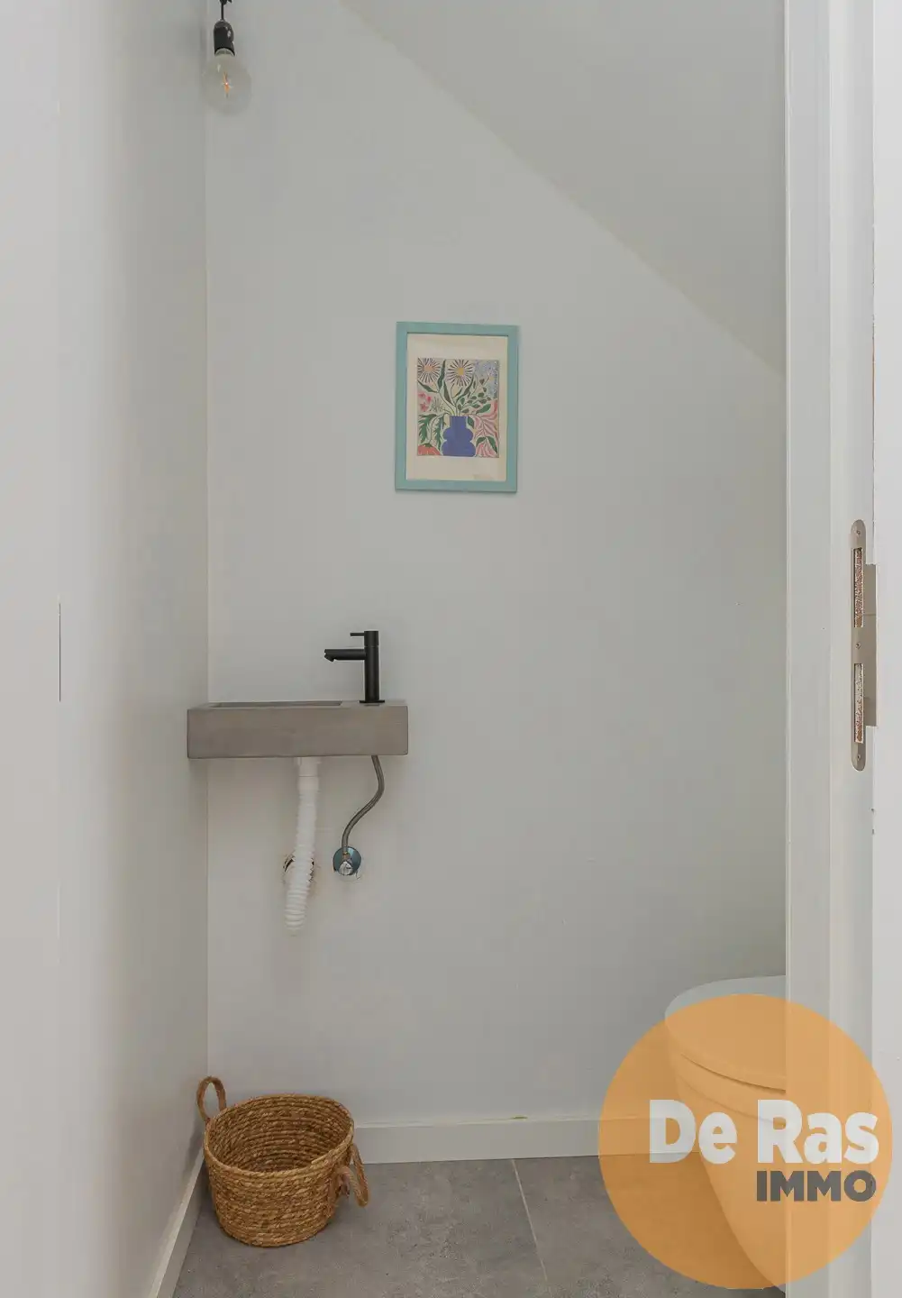 WETTEREN - Ruime instapklare woning met grote garage foto 5
