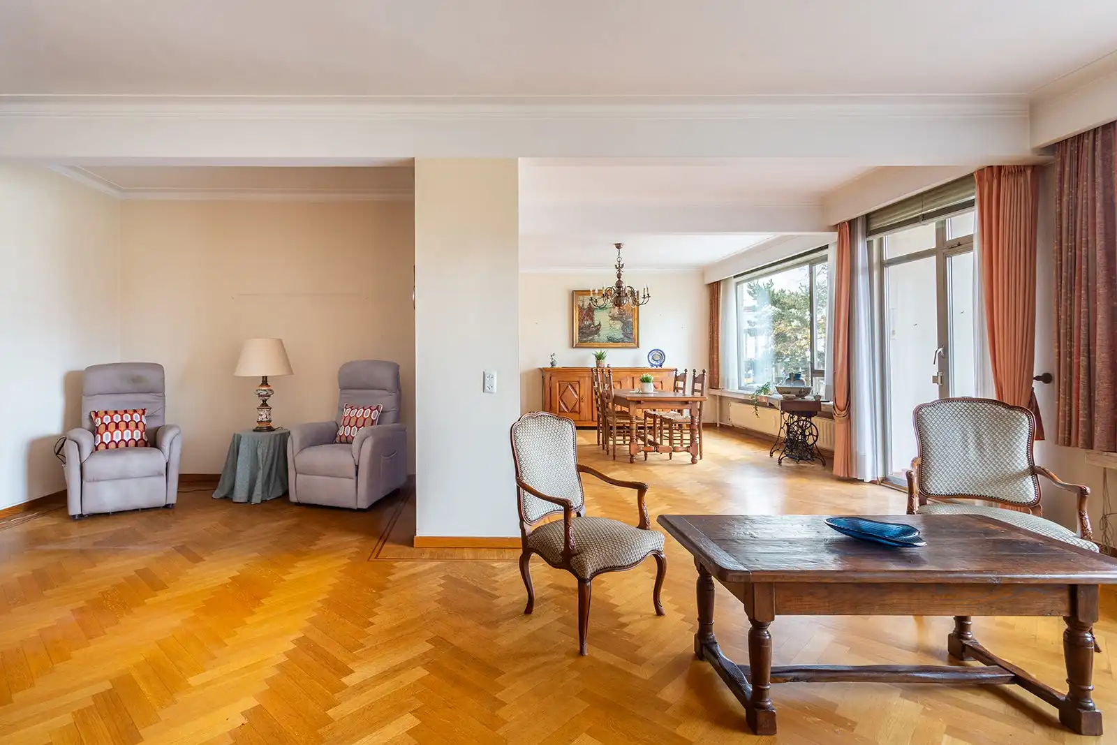 Veel ruimte, licht en mogelijkheden foto 11