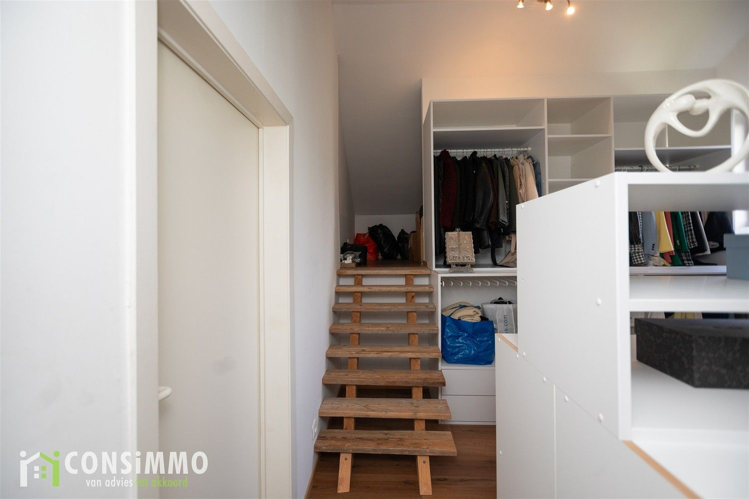 Karaktervolle, charmante woning met 4 slaapkamers in Maasmechelen-Opgrimbie foto 39
