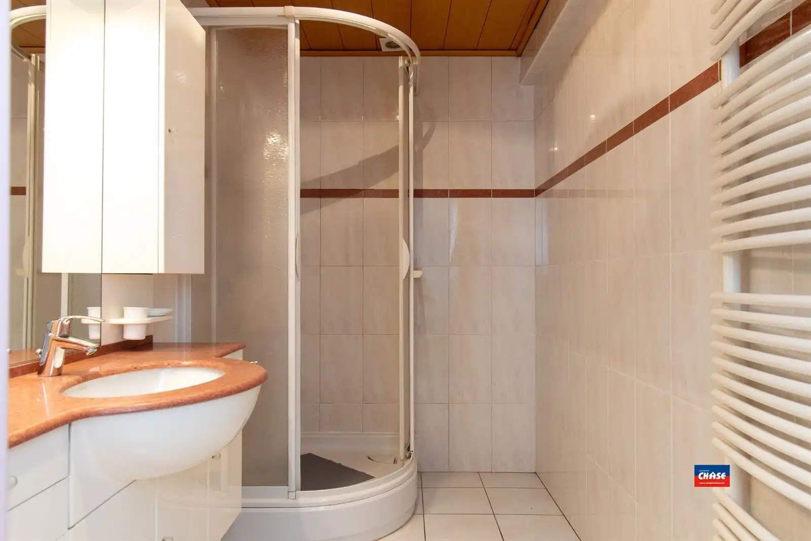 Ruim appartement met 3 slaapkamers, 2 terrassen en autostaanplaats foto 21