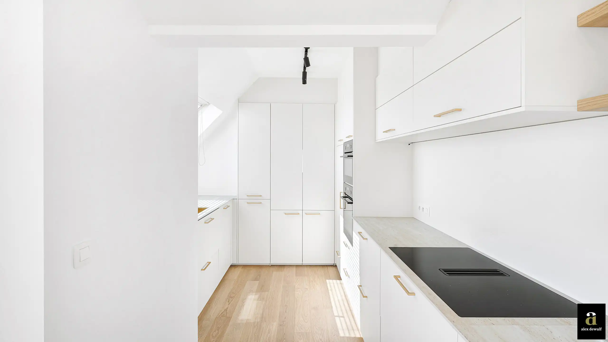 Ruim duplexappartement met vier slaapkamers en zonnig terras in Duinbergen. foto 18