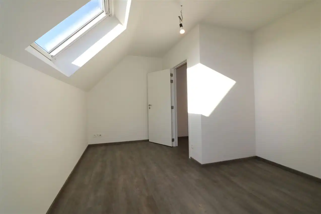 duplex met 2 grote slpk., zuidgericht terras, 2 parkings nabij centrum  foto 21