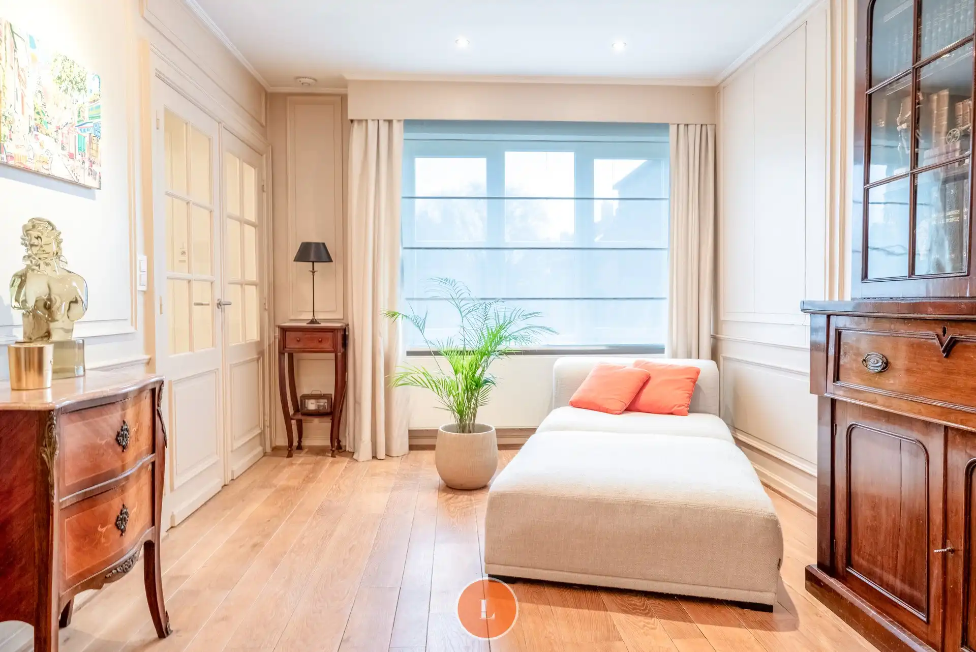 Statige villa met binnenzwembad, polyvalente ruimte en groene privacy foto 8