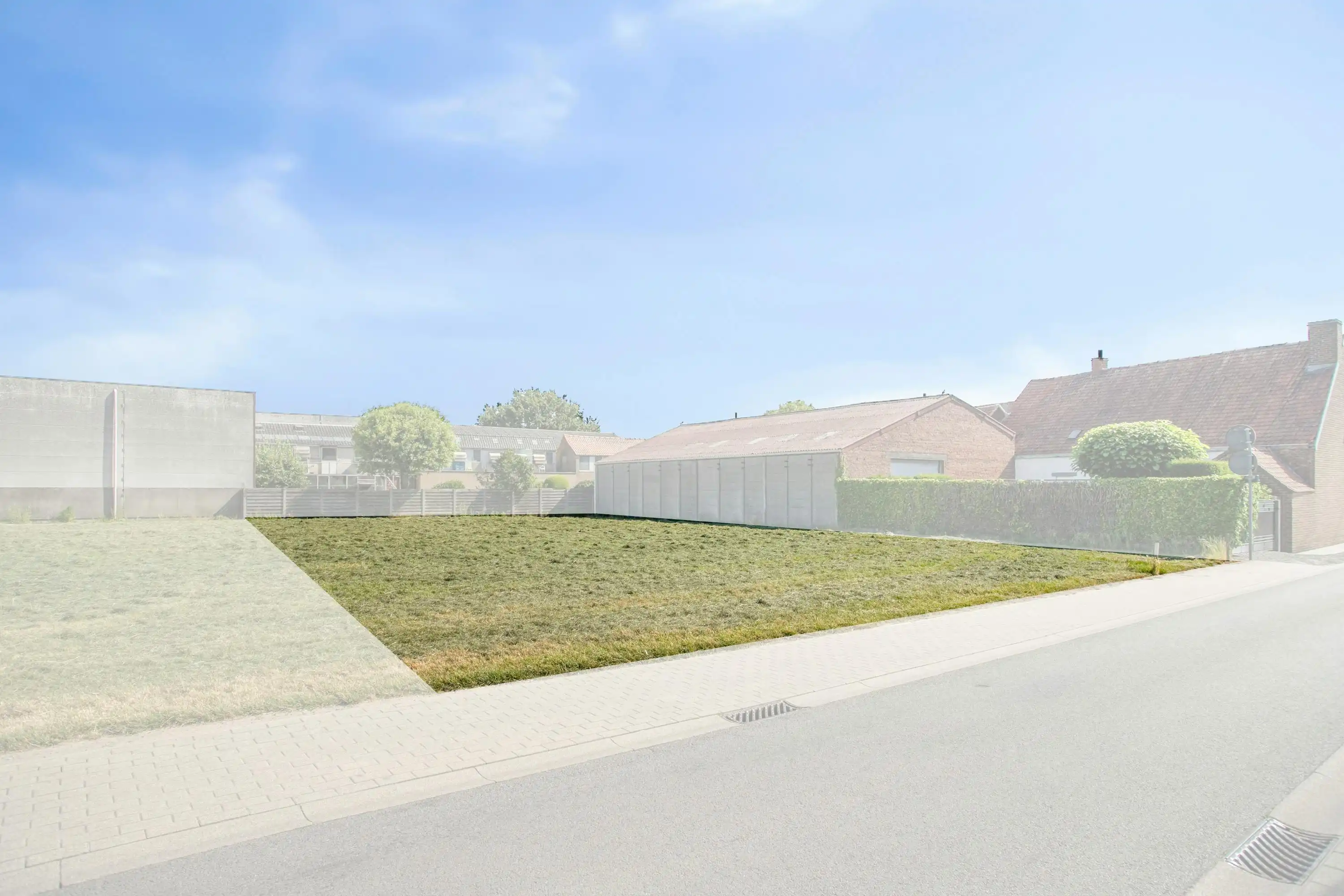 Perceel bouwgrond van 791m² voor open bebouwing in Izegem foto 2