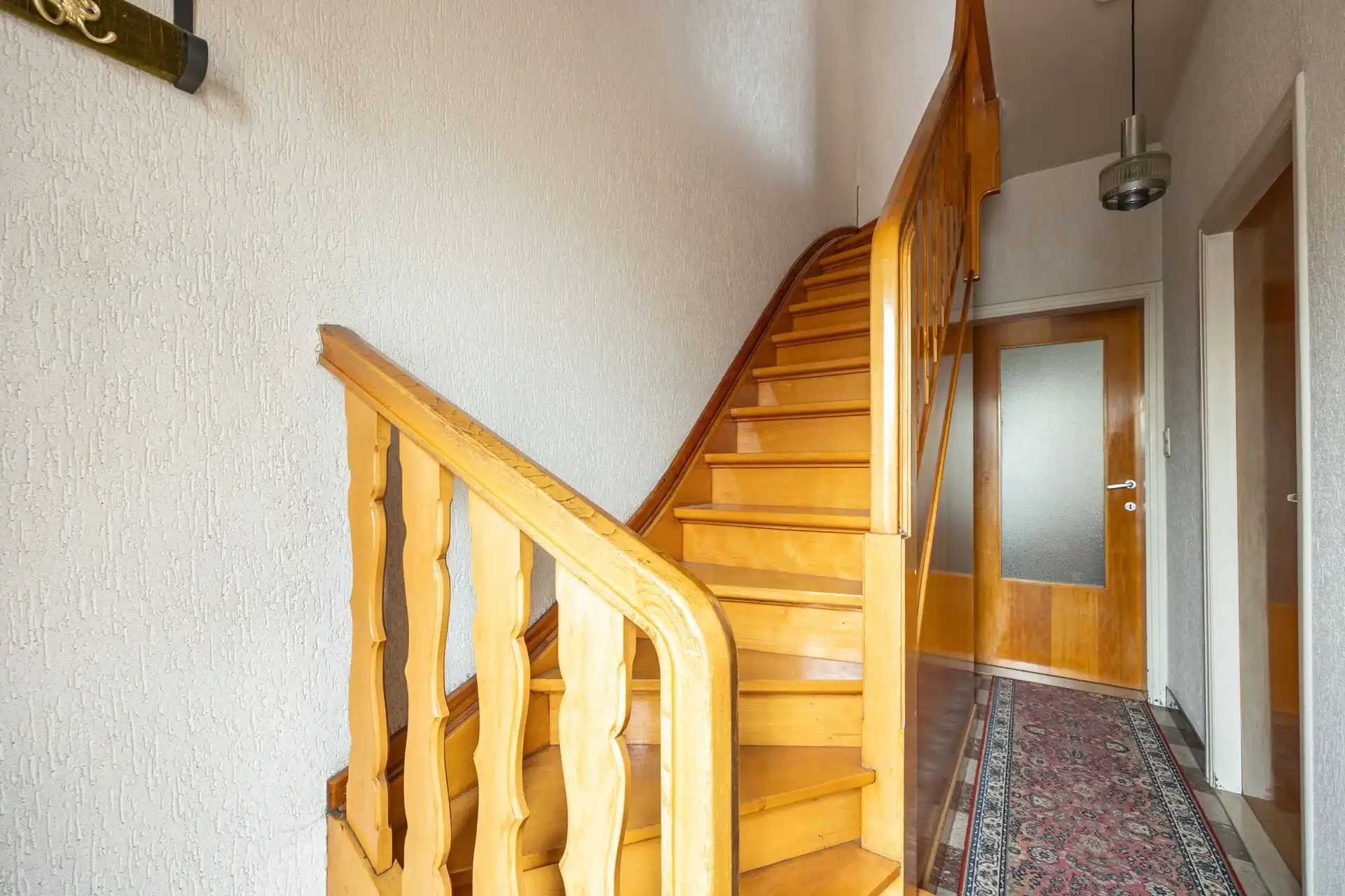 Te renoveren woning met potentieel in de Letterkundestraat! foto 11