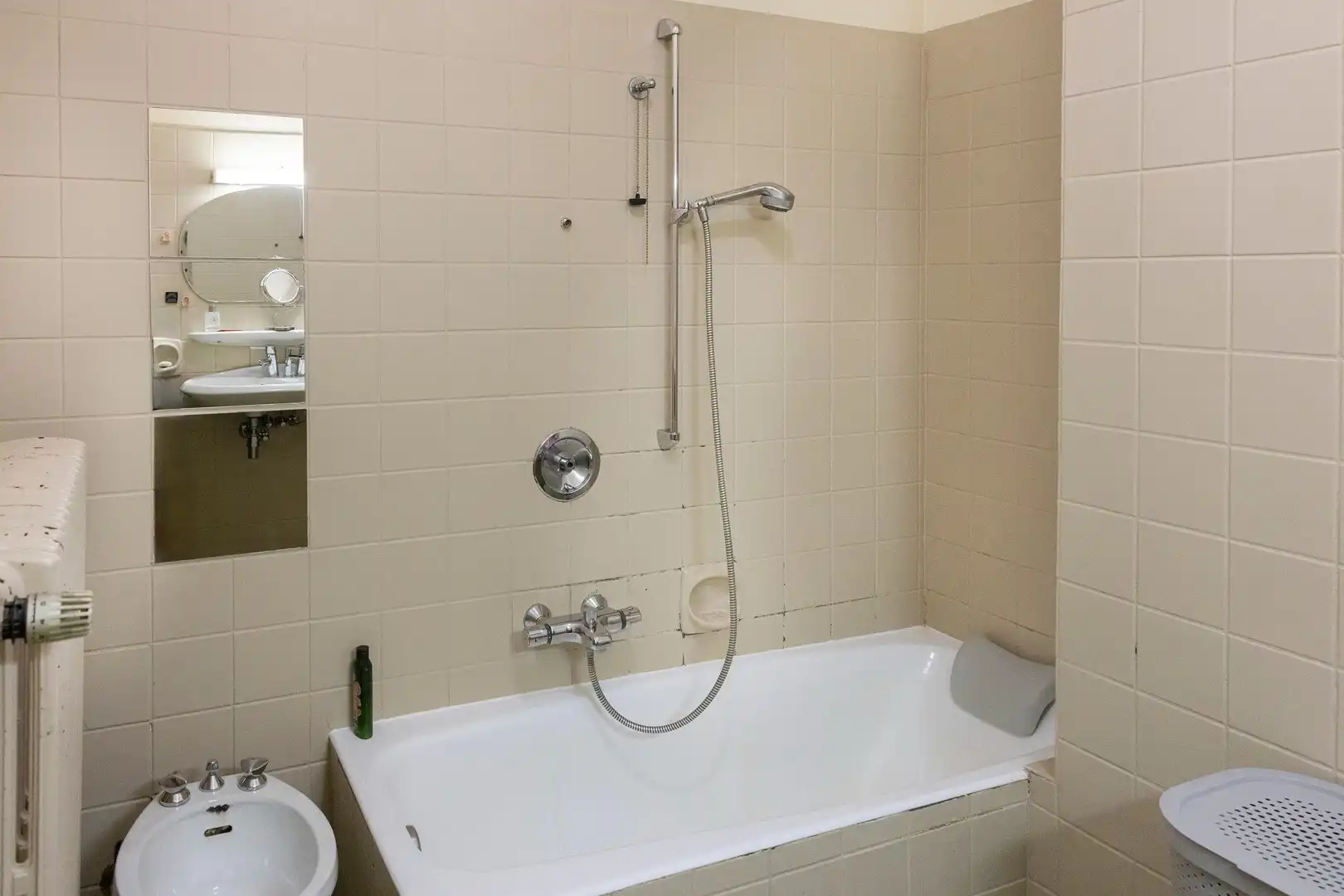 Residentieel gelegen gelijkvloerse alleenstaande woning. foto 12