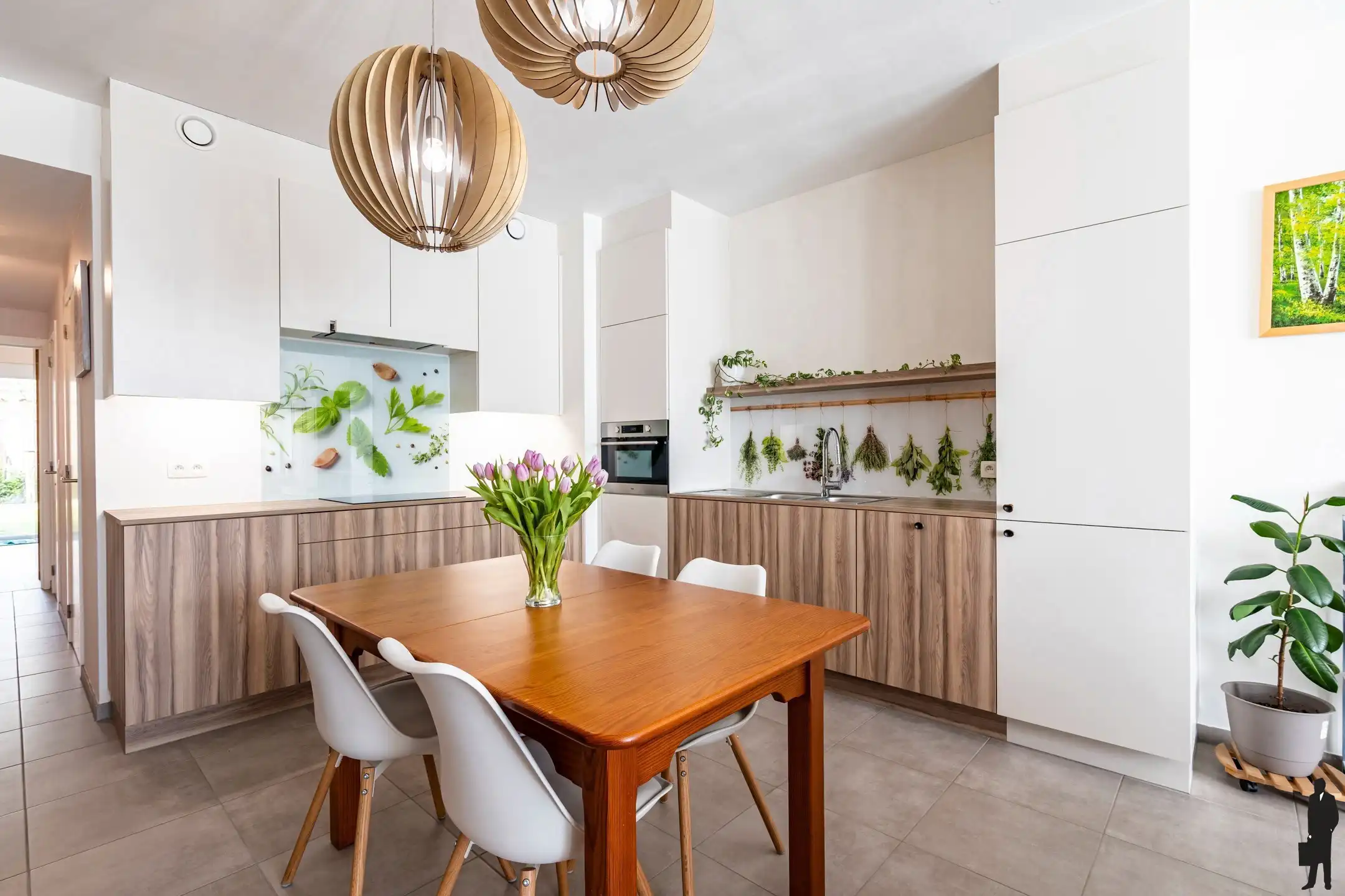 Instapklaar gelijkvloers appartement met tuin en carport foto 4