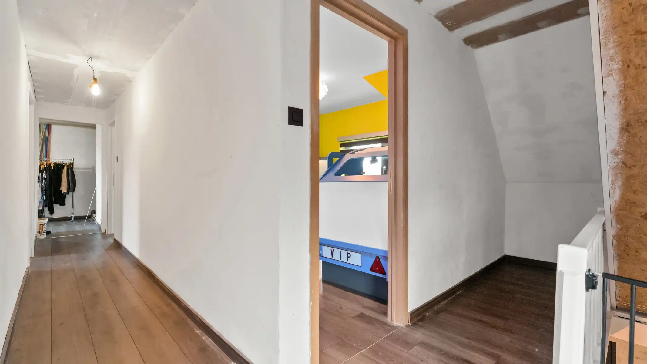 Gerenoveerde woning met diverse bijgebouwen te Morkhoven foto 17