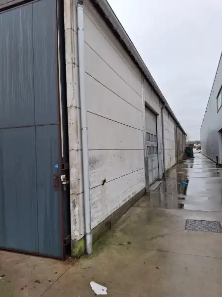Magazijn te huur 650 m² beschikbare ruimte foto 2